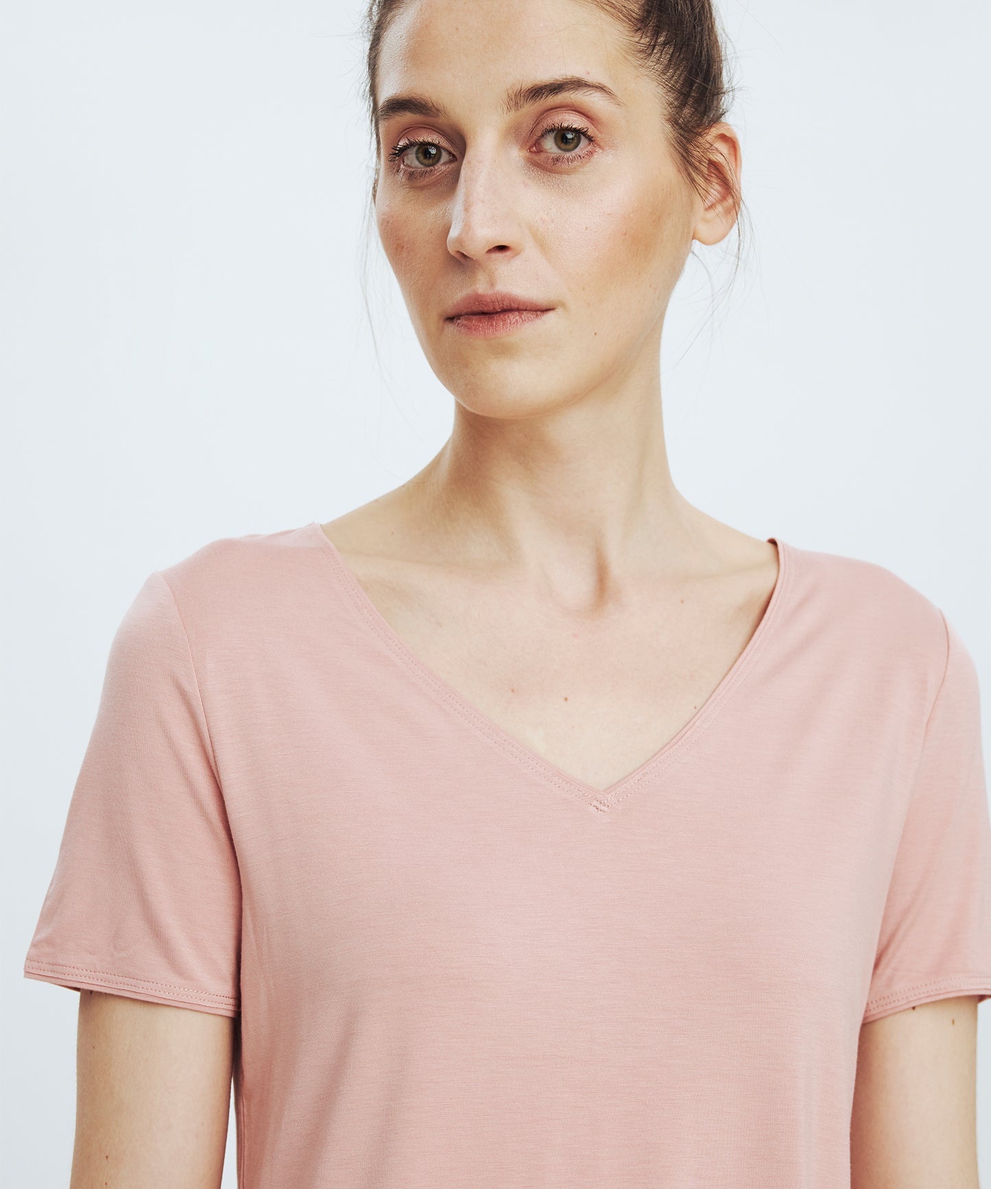 Light Pink Classic V-neck No. 126