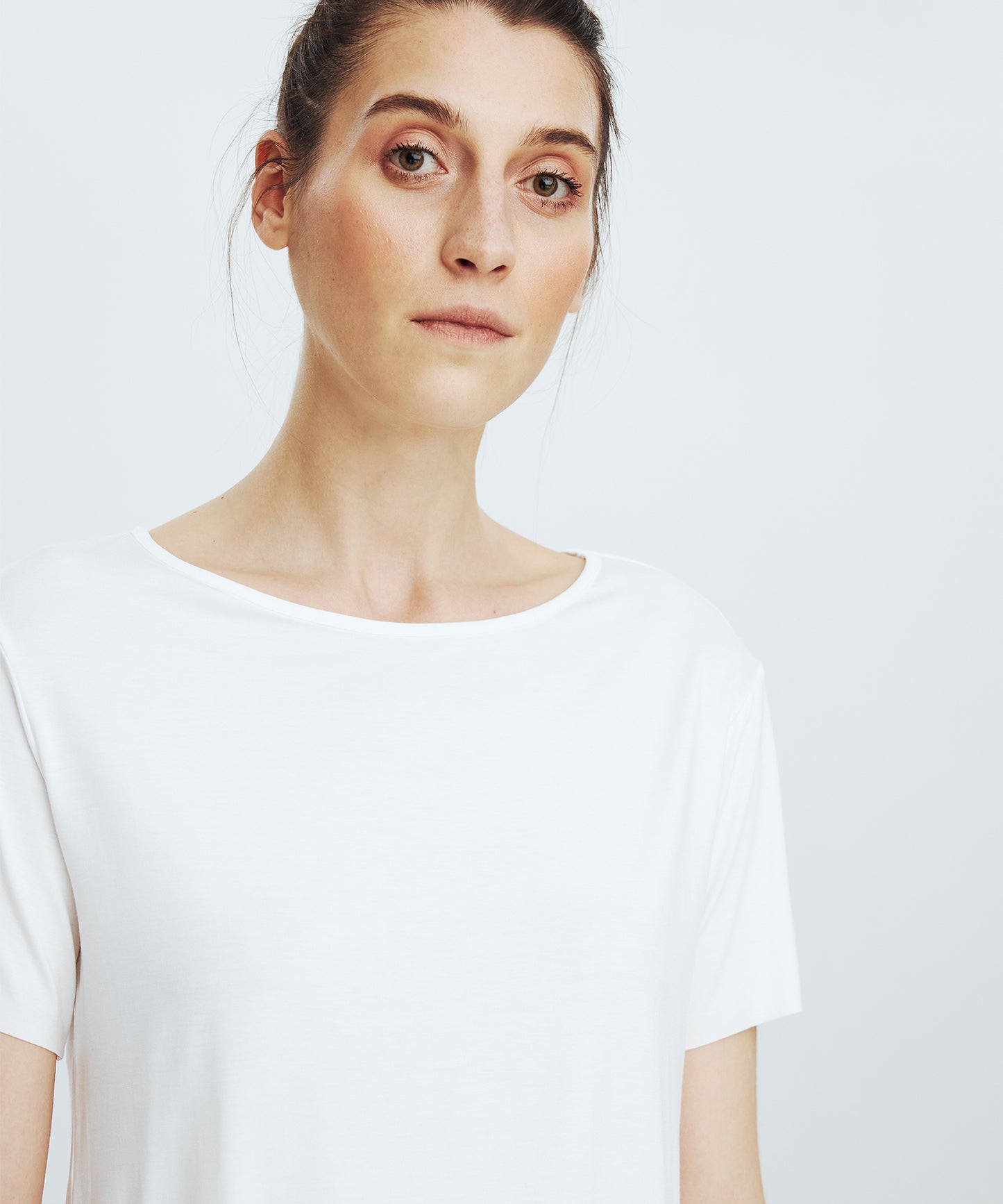 White Drop Shoulder T-shirt No. 902