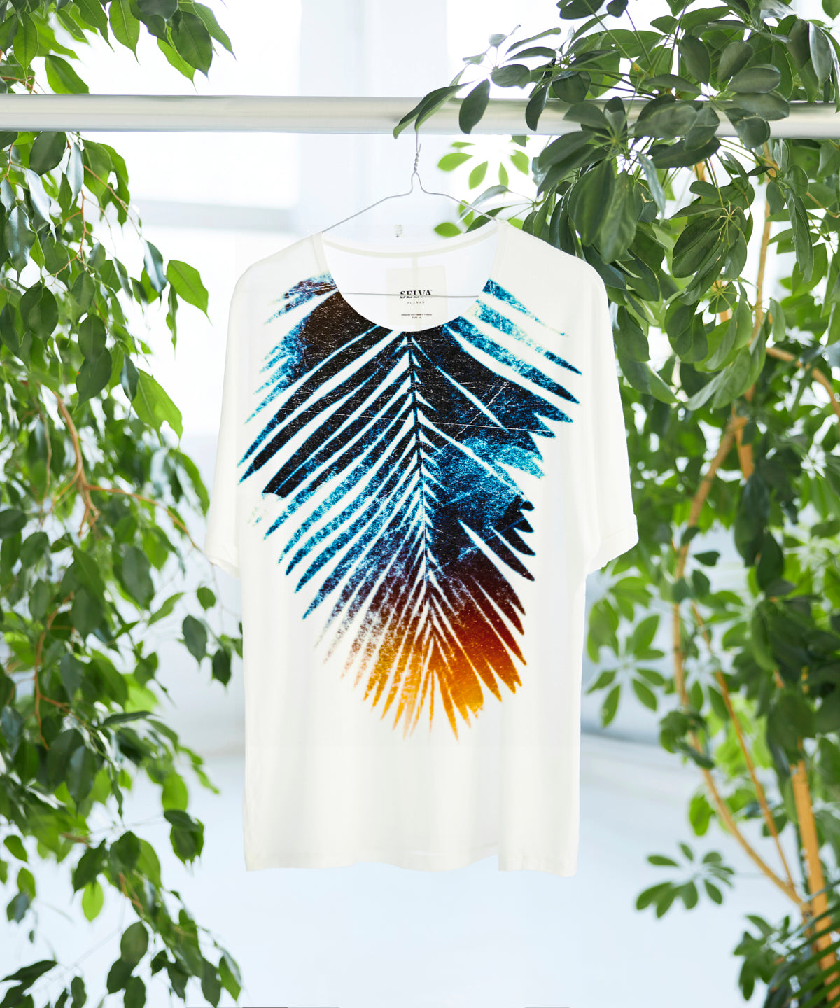 Blue leaf T-shirt