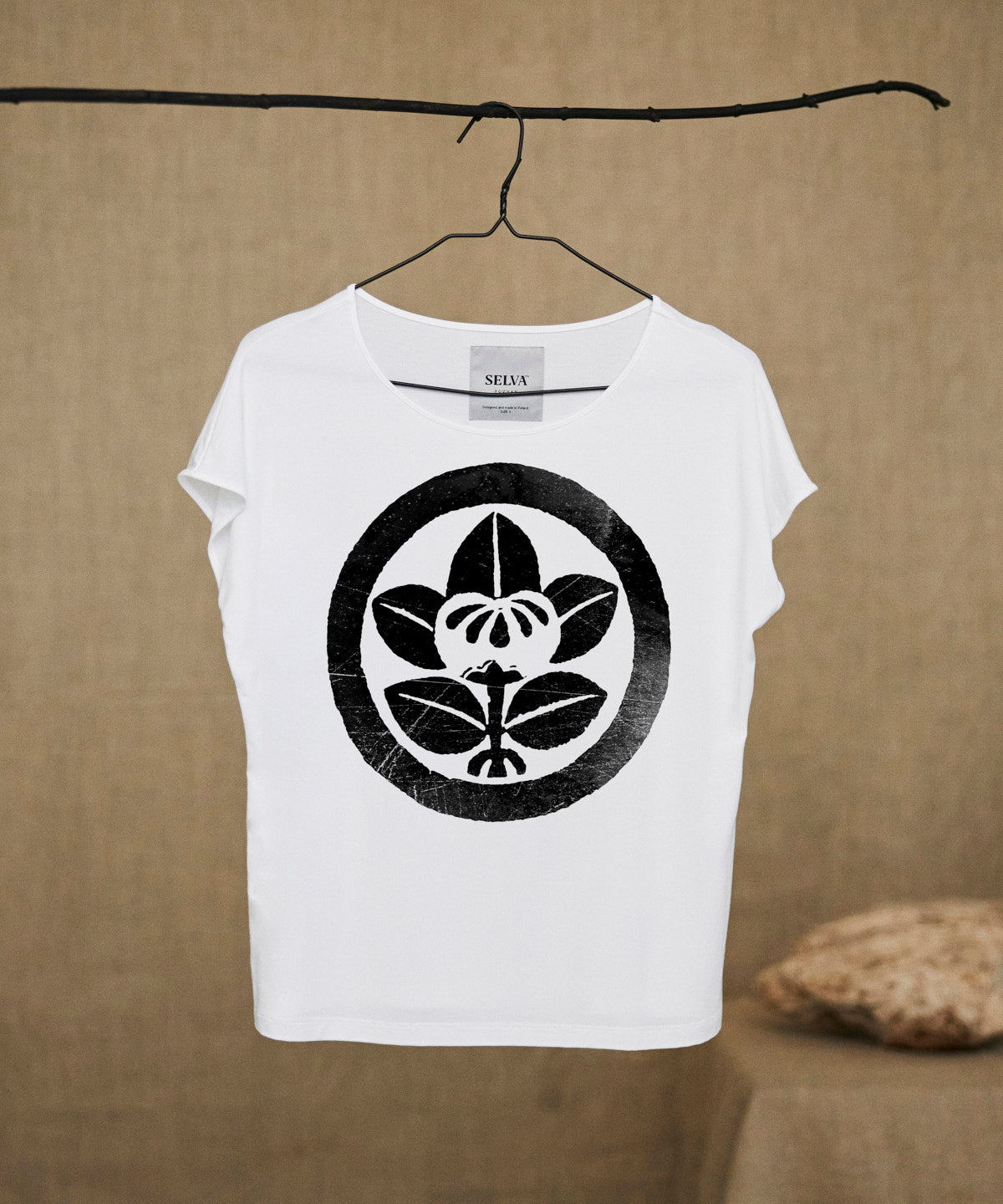 Hosoban benizuri-e sign white t-shirt woman