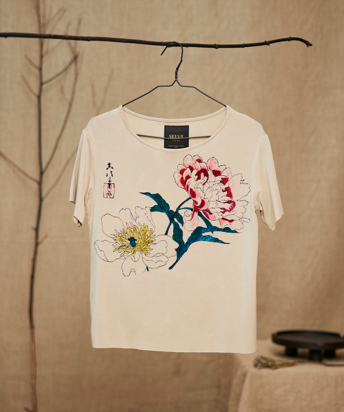 Kita Busei hummus t-shirt woman