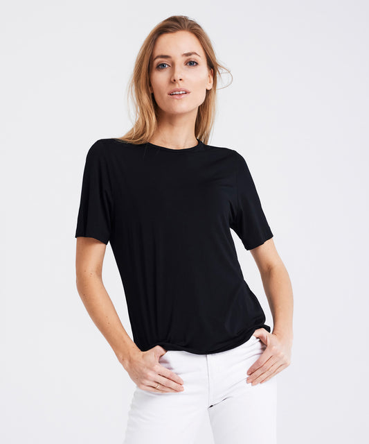 Black T-shirt Woman