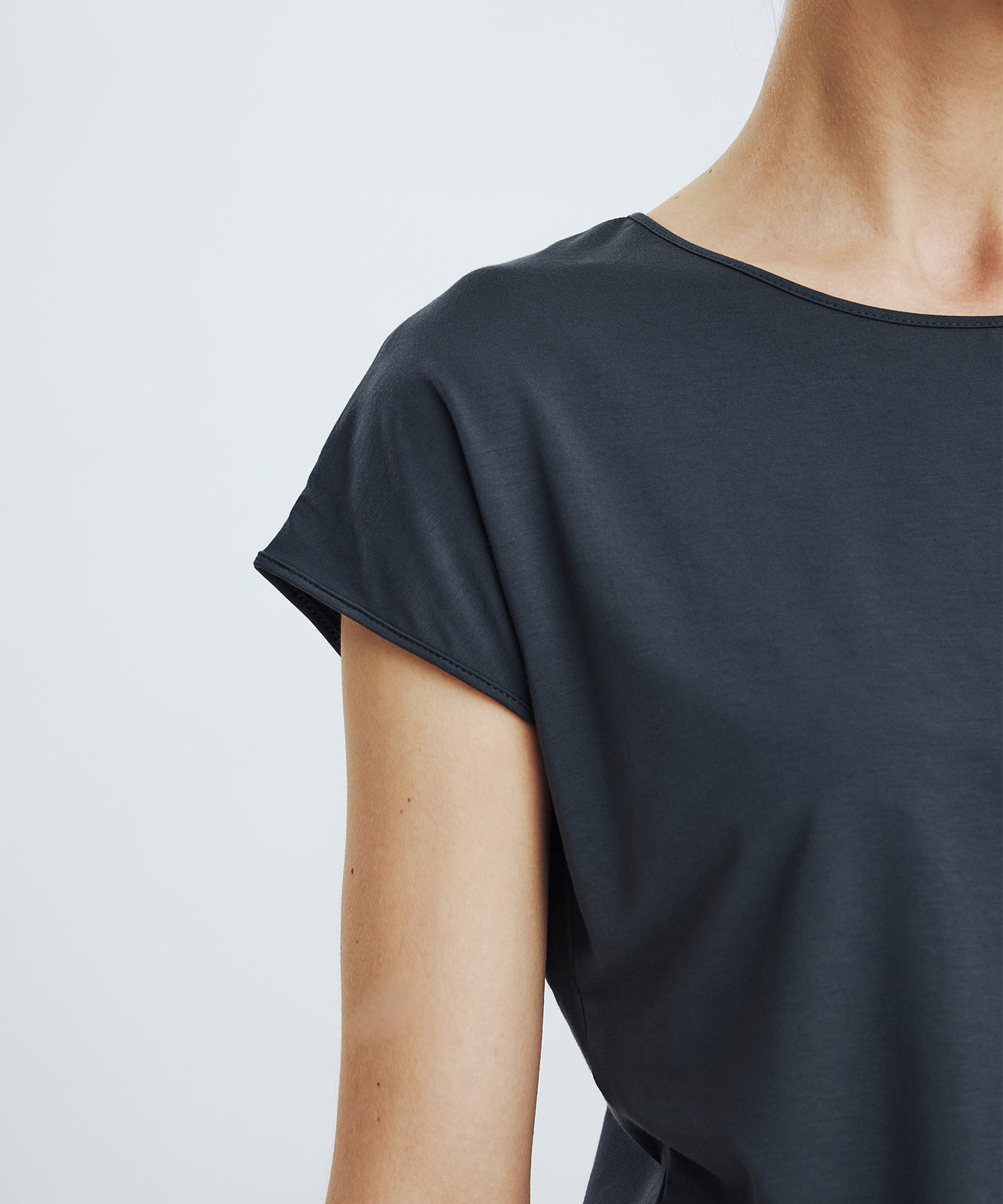 Dark Cool Grey Classic Semi-Oversize No. 1062