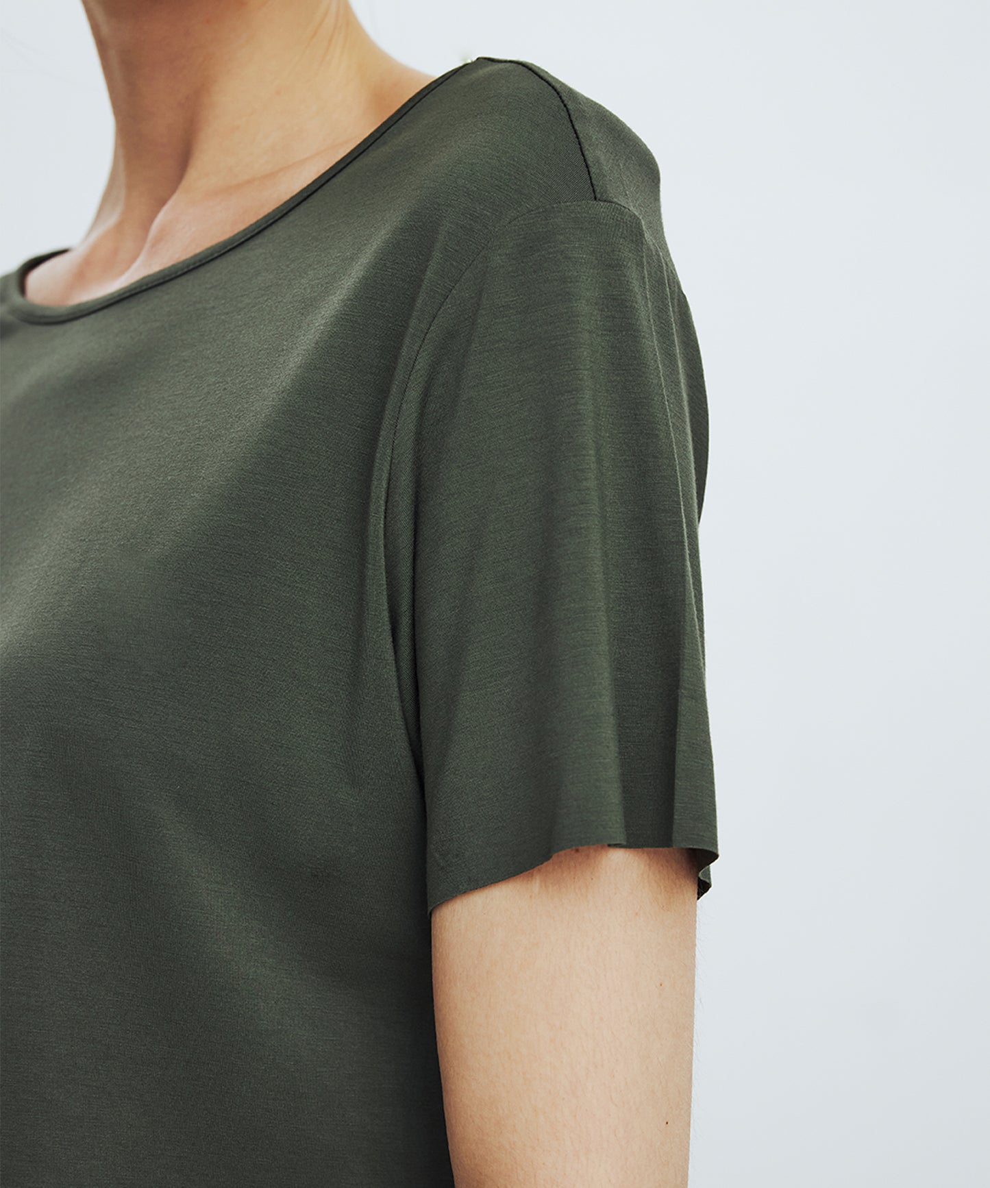Khaki Drop Shoulder T-shirt No. 902