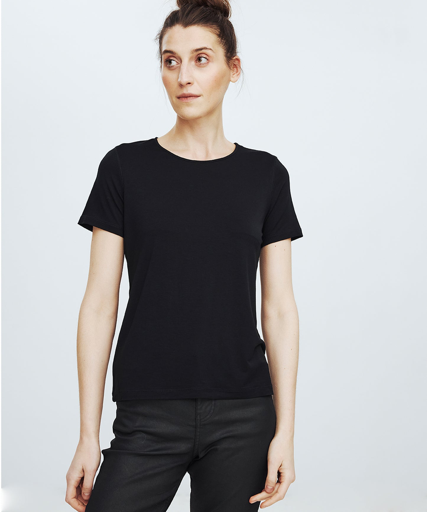 Black Classic T-shirt No. 1007