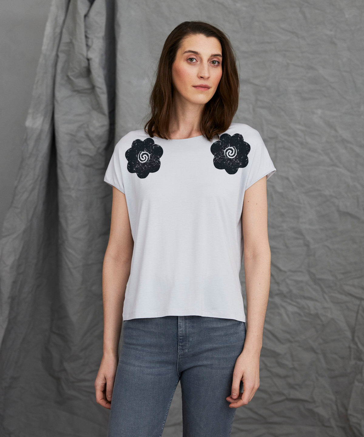 Iban rosettes woman hoar