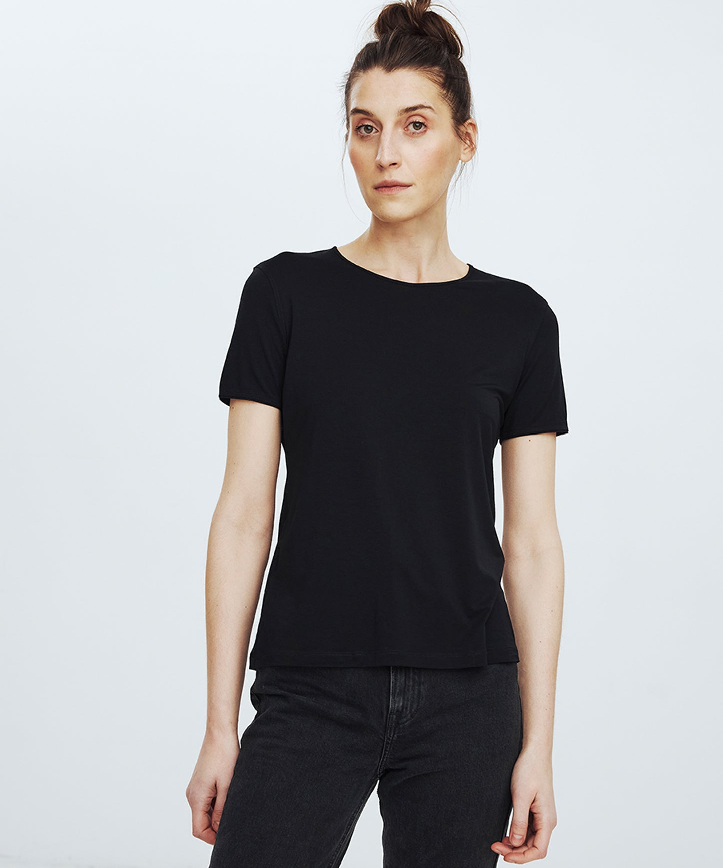 Black Classic T-Shirt No. 901