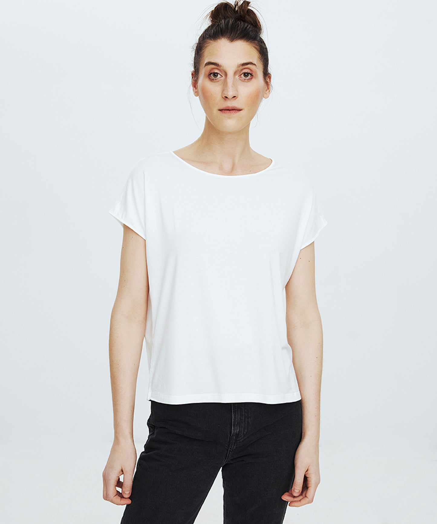 White Classic Semi-Oversize No. 1062