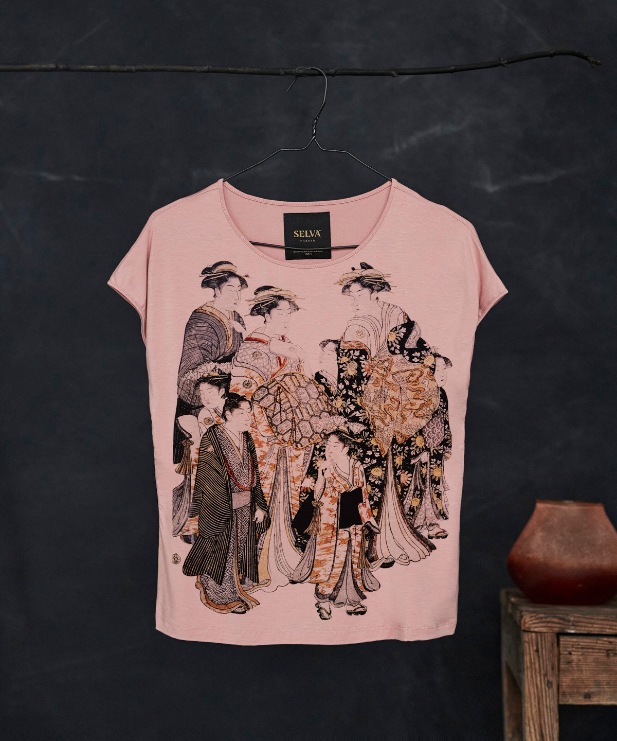 Katsukawa Shuncho no. 1 T-shirt Woman light pink