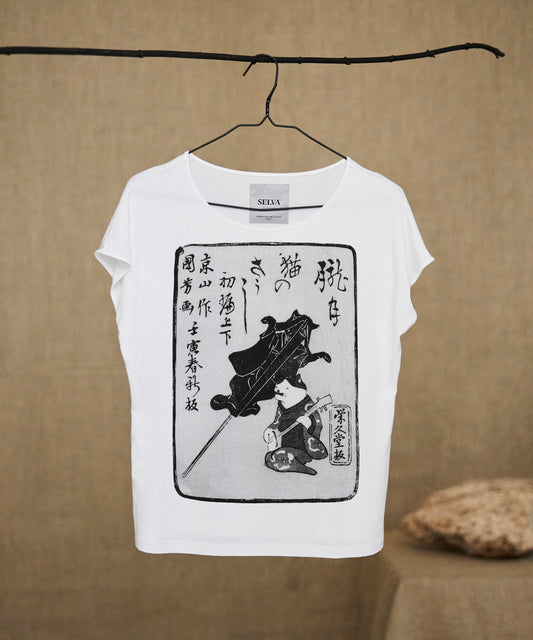 Utagawa Kuniyoshi no. 35 white t-shirt woman