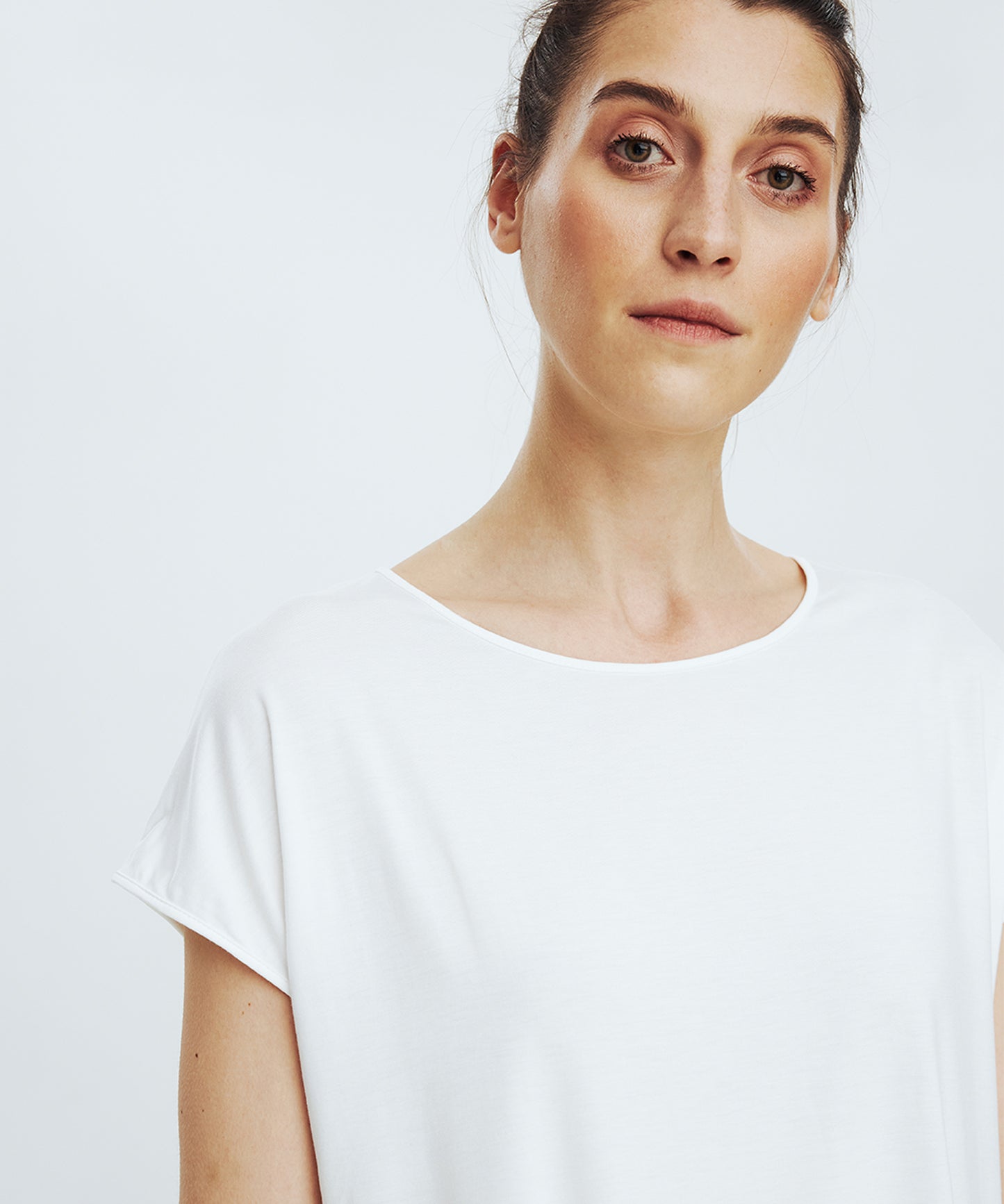 White Classic Semi-Oversize No. 1062