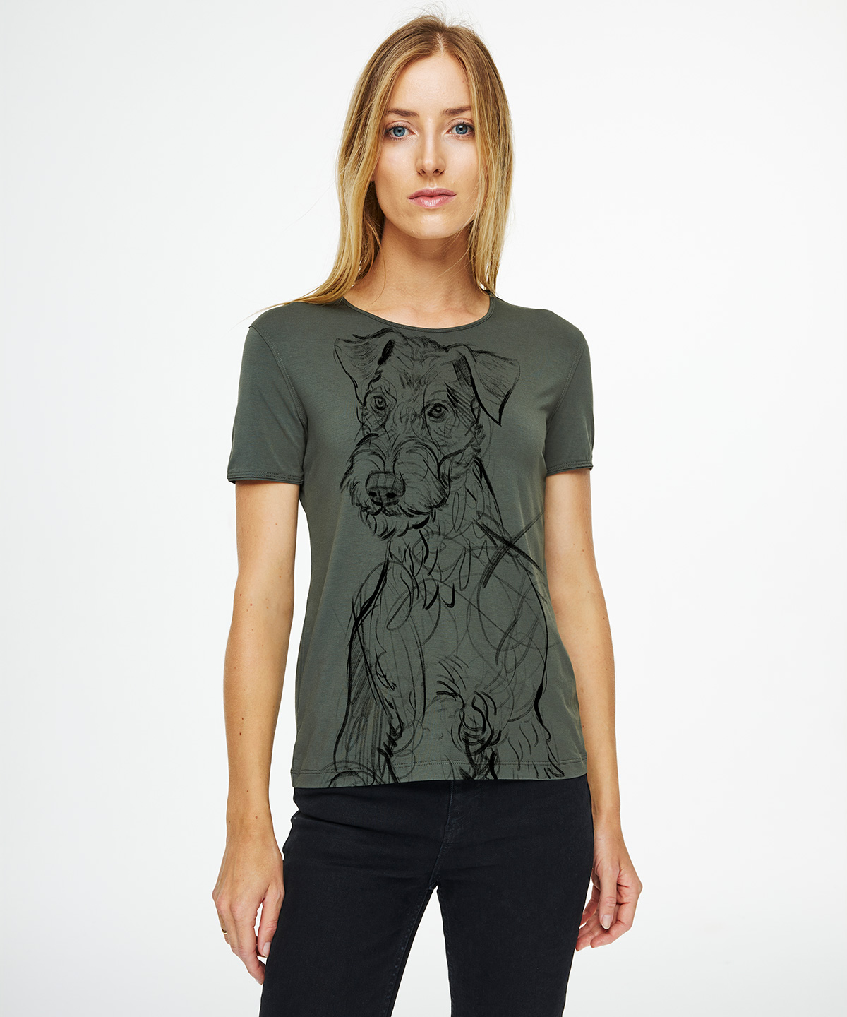 Airedale terrier khaki t-shirt woman