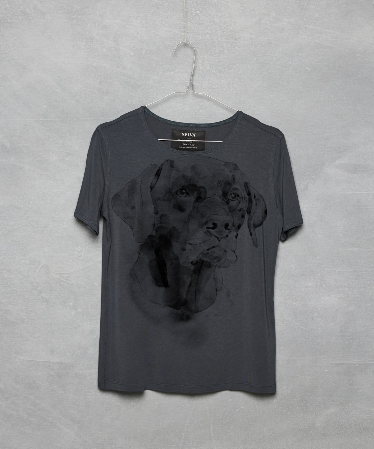 Labrador retriever dark cool gray t-shirt woman