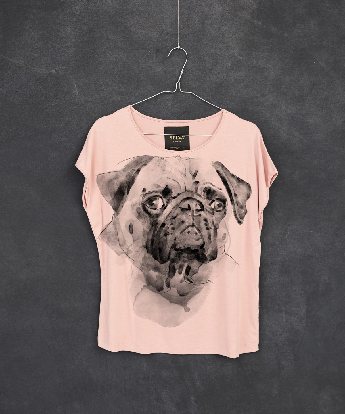 Pug light pink t-shirt woman