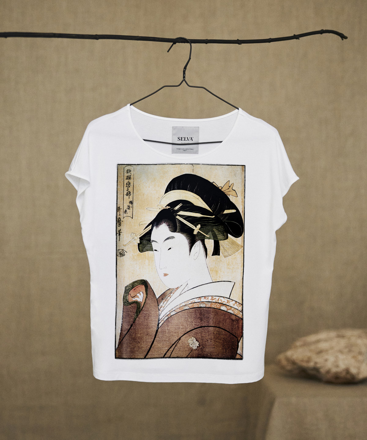 Kitagawa Utamaro no.33 white t-shirt woman