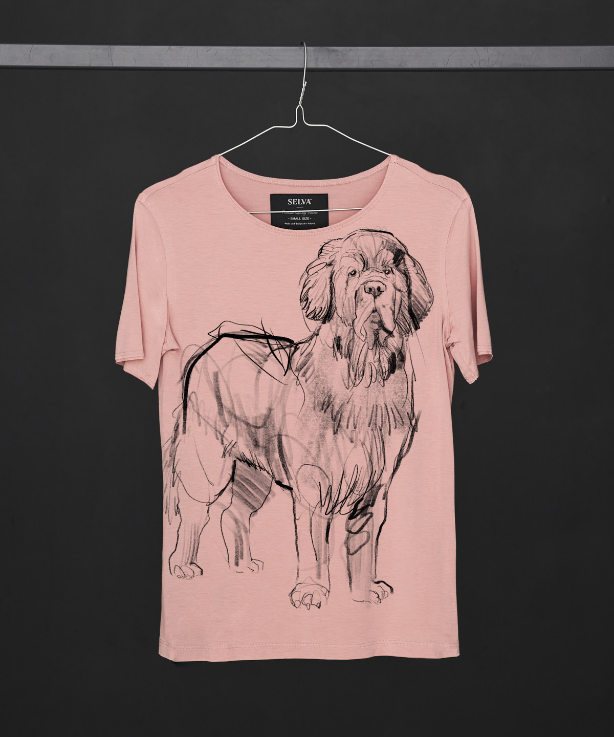 Newfoundland Dog light pink T-shirt Woman
